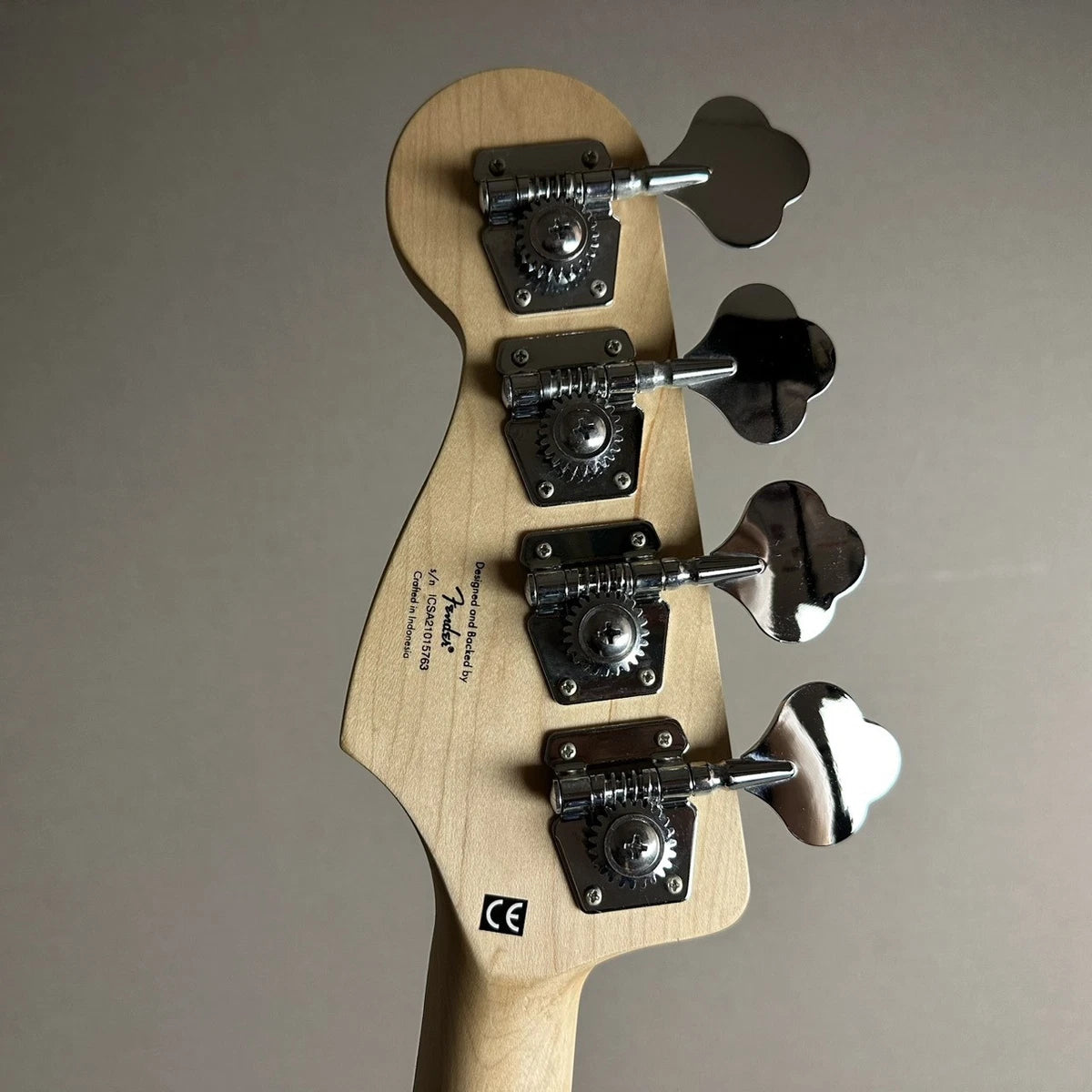 Squier by Fender Affinity Series Jazz Bass Race Red