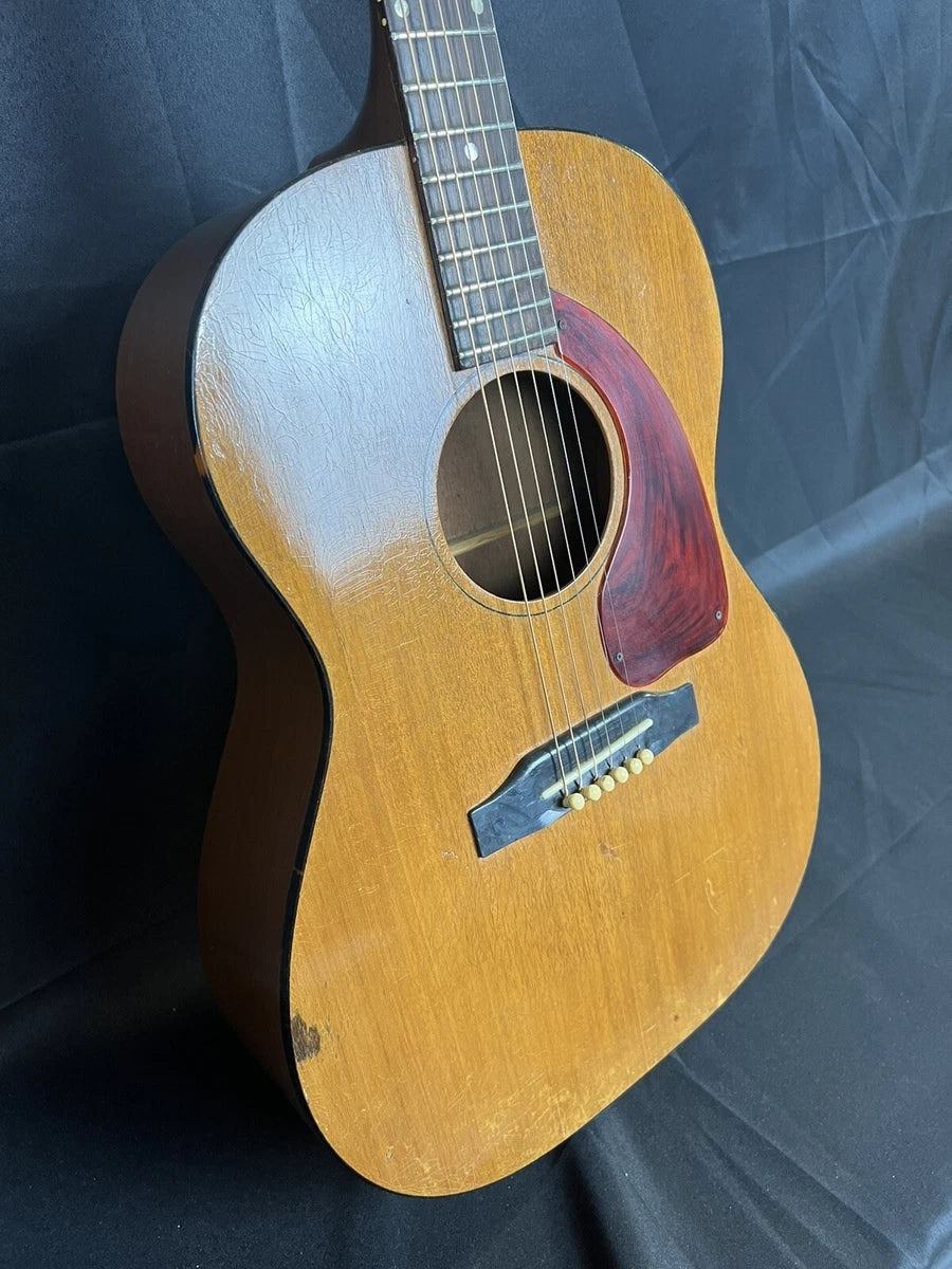1961 Gibson LG-0 Acoustic Guitar w/Custom Taylor Case
