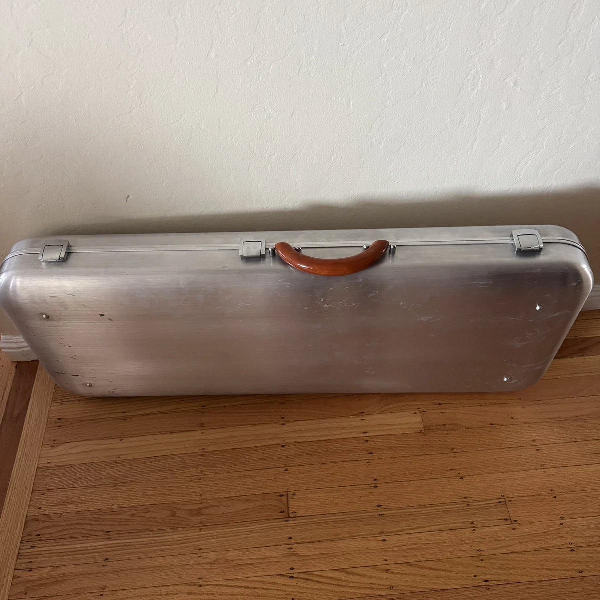 Gibson Les Paul High Performance Aluminum Hardshell Case